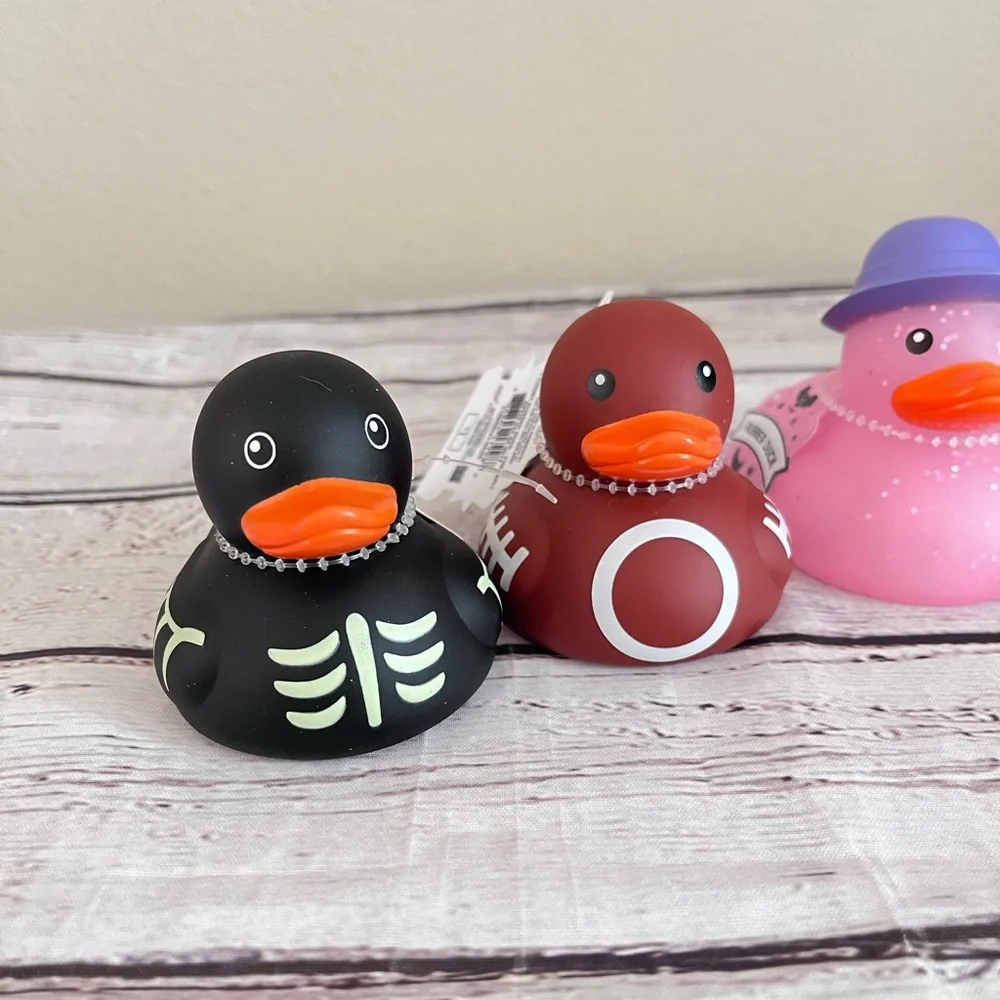 Target Bullseye Playground 2025 Halloween Rubber Ducks Set Of 5🎀